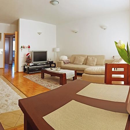 Apartment 31 Pristina Buitenkant foto