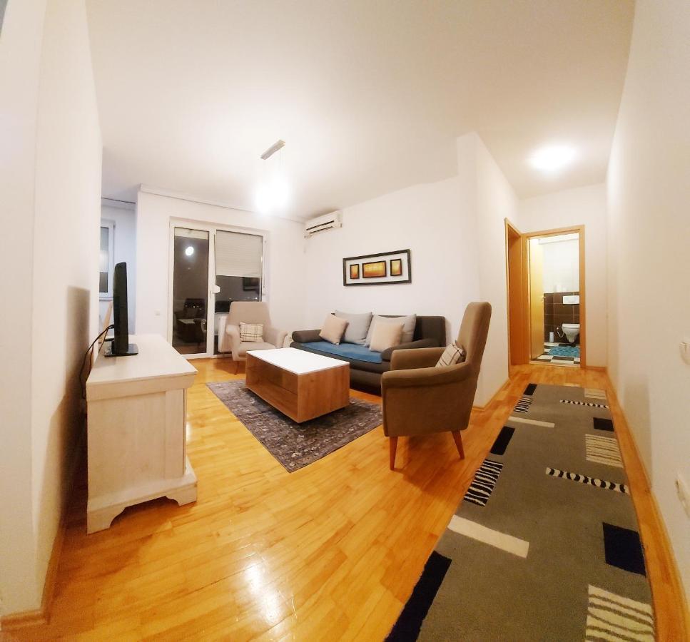 Apartment 31 Pristina Buitenkant foto