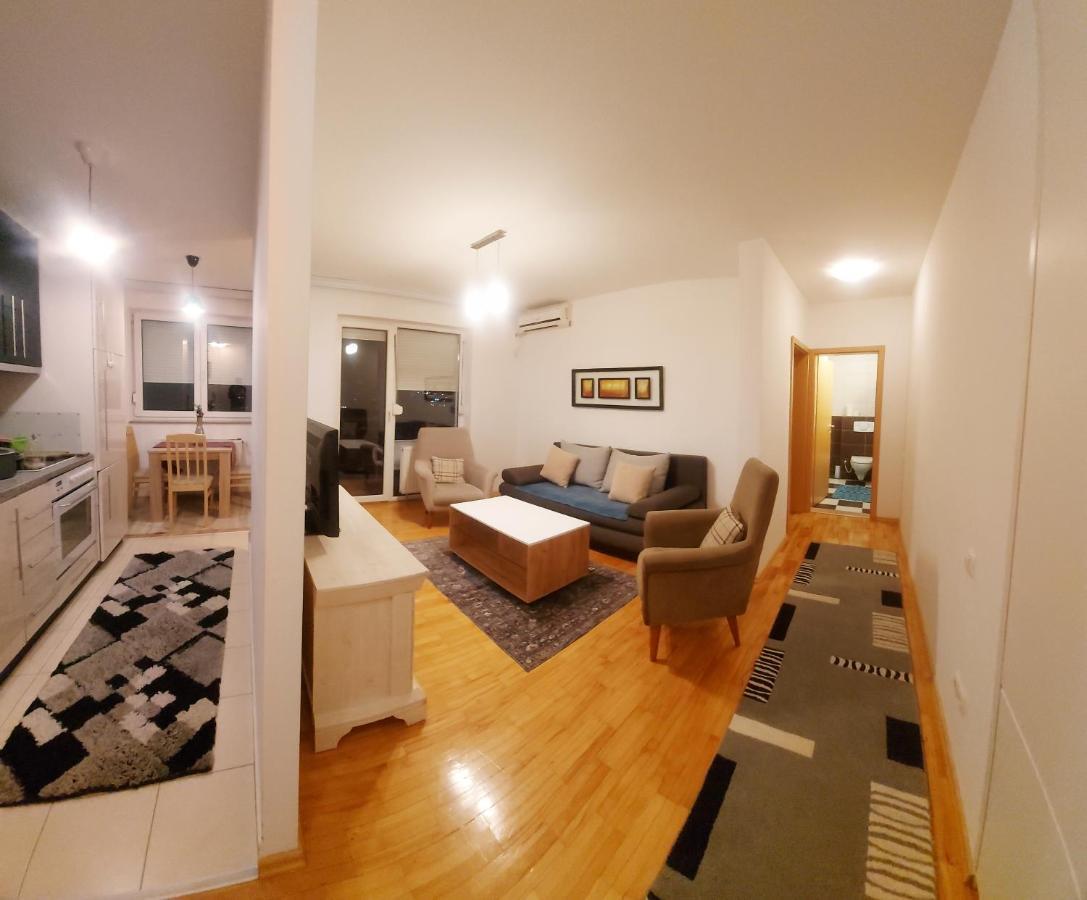 Apartment 31 Pristina Buitenkant foto