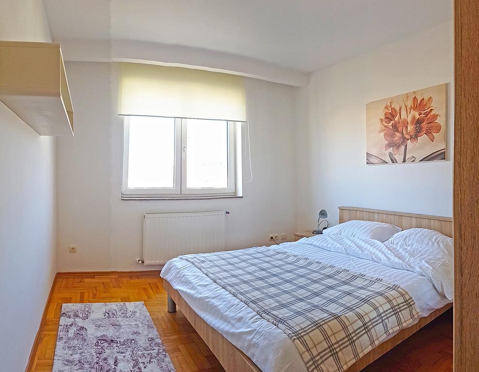 Apartment 31 Pristina Buitenkant foto